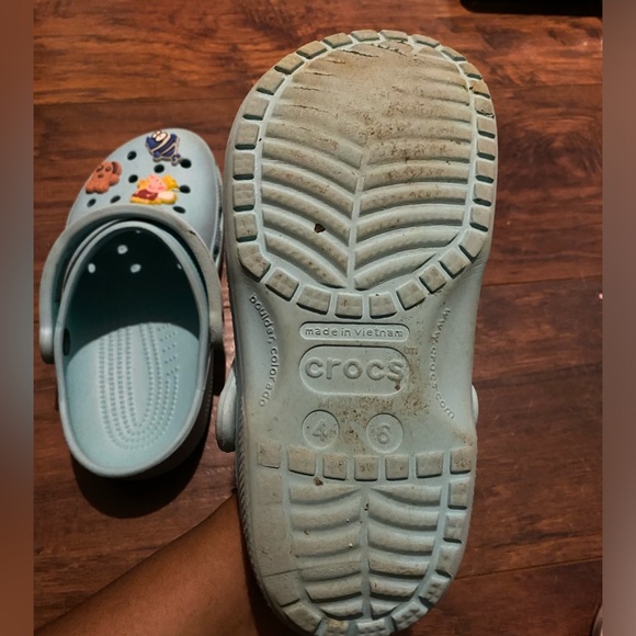 Crocs Classic Clogs - Picture 4 of 4